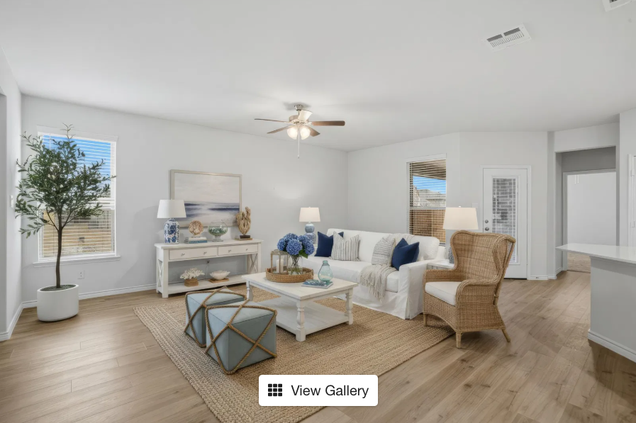 605 Florence Way - Living Room
