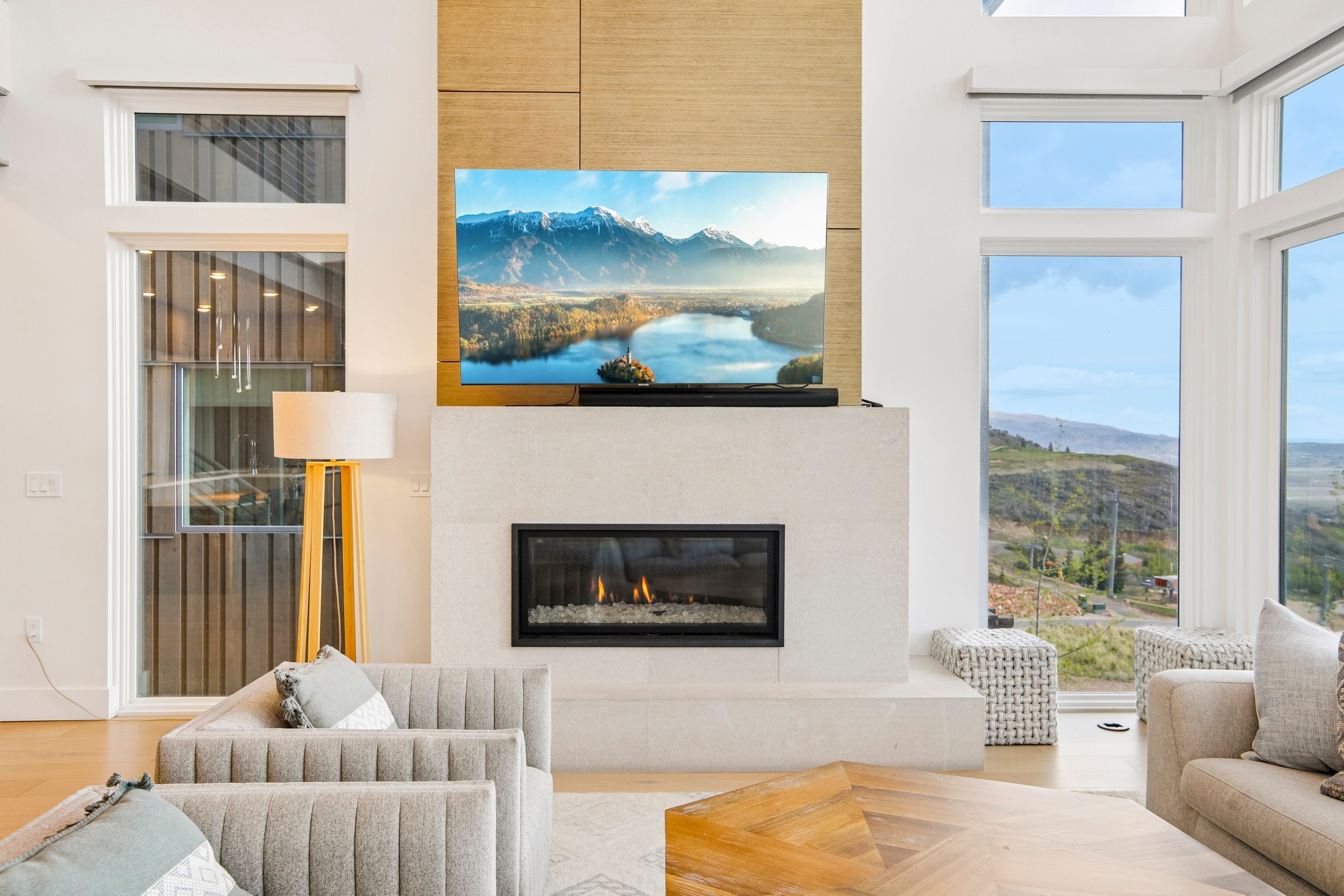 Apex-Residence-1601