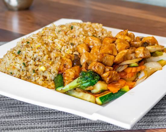 Maki Hibachi sushi and hibachi restaurant at Lake Nona Landing