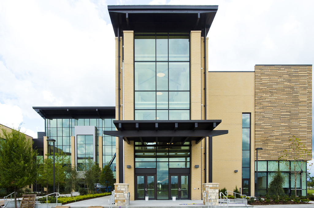 Exterior of Valencia College Lake Nona Campus courtyard side