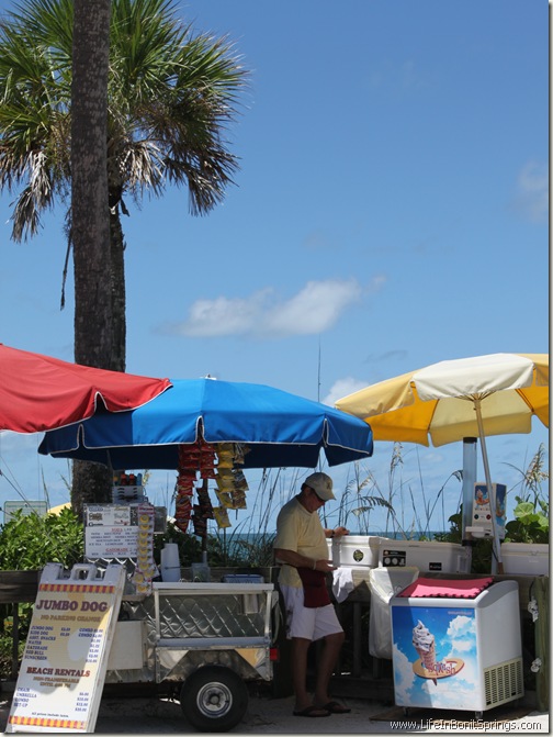Bonita Beach Hot Dog Stand
