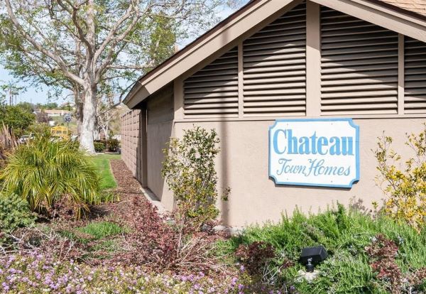 Chateau Townhomes Clairemont