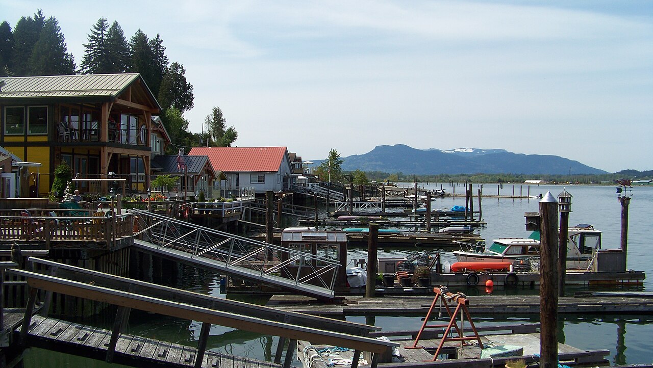 Cowichan Bay village buildings and docks on the waterfront