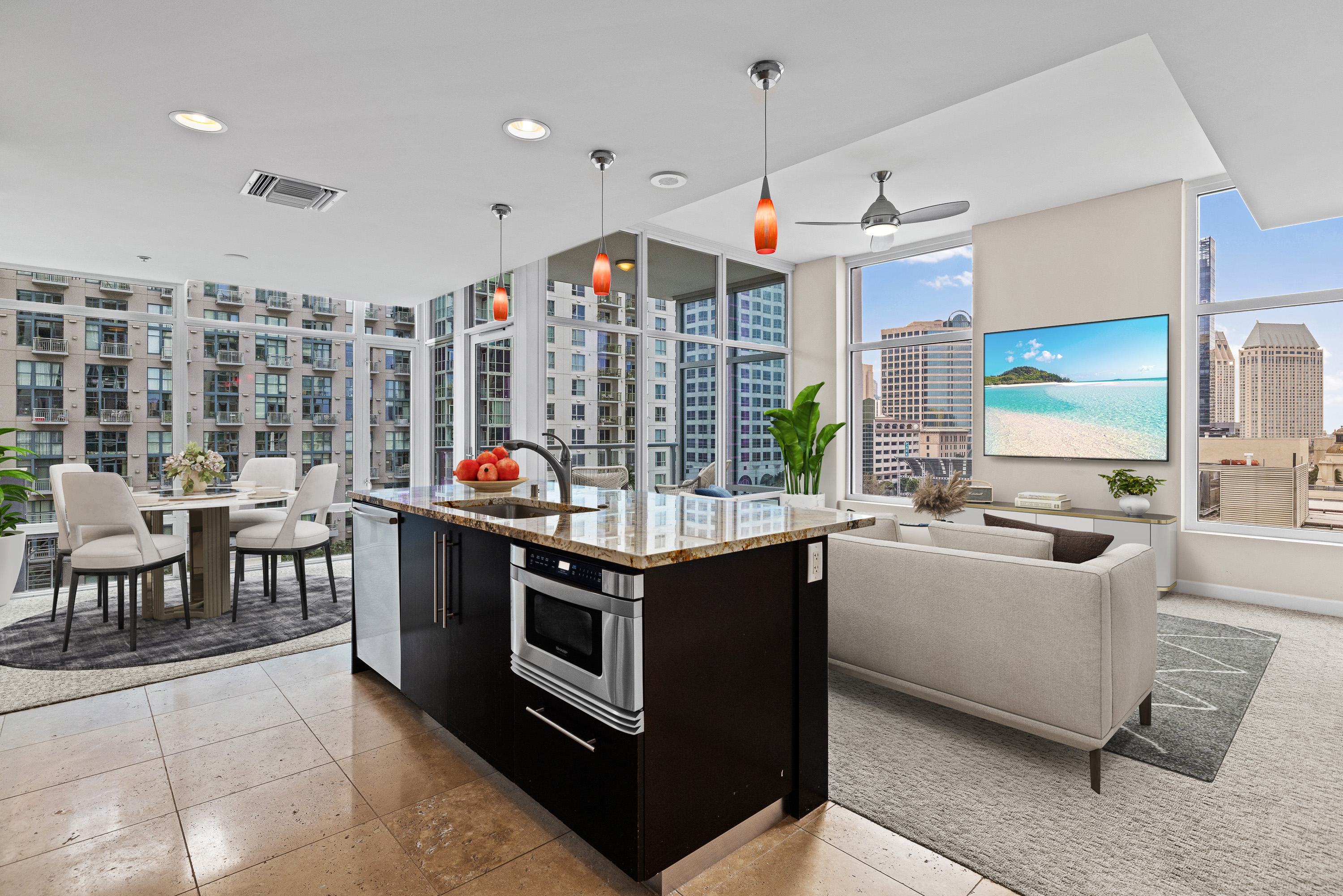 Condo in Downtown San Diego 10 foot ceilings, floor to ceiling windows