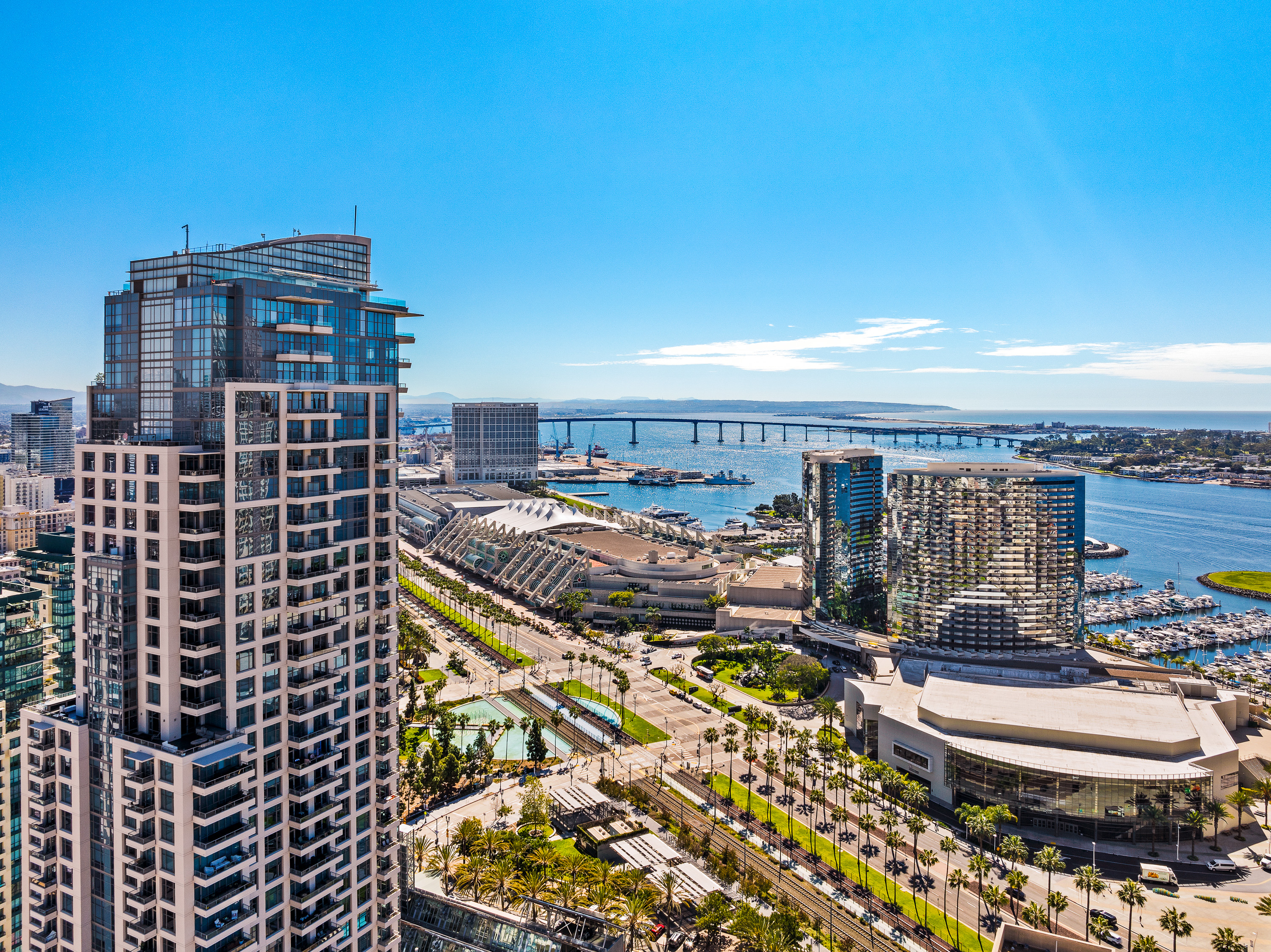Pinnacle condos marina district
