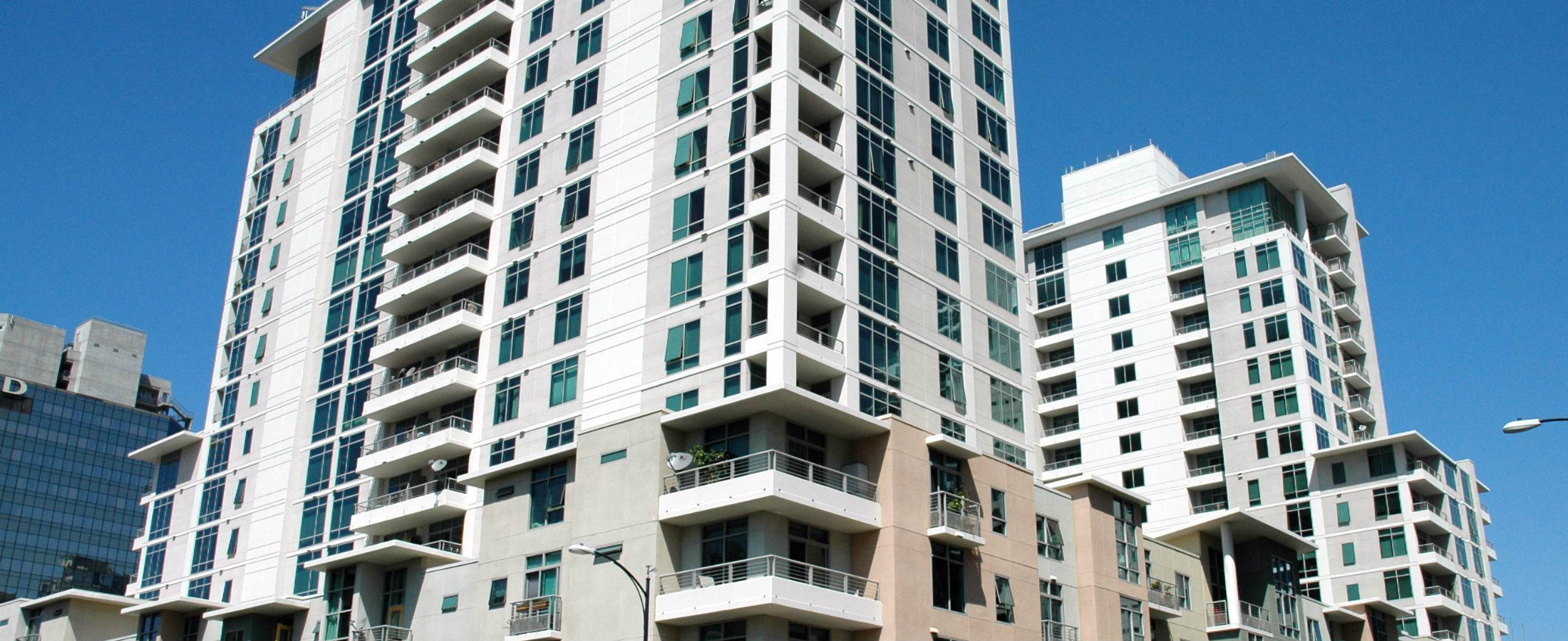 ACQUA VISTA Condos for sale, Photos of Amenities, Resident Reviews, Etc