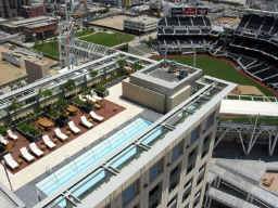 pool at the metropolitan condos
