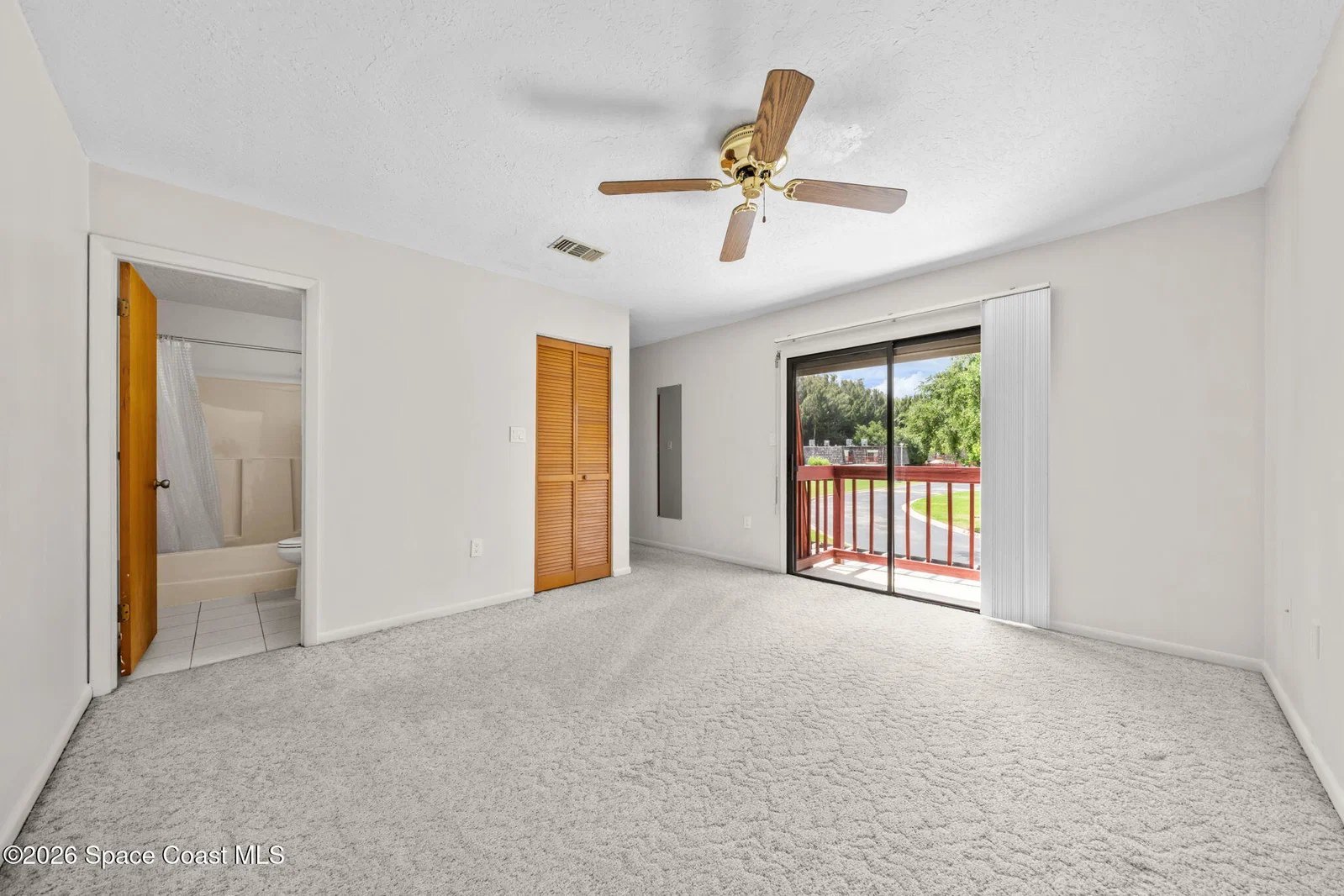 Second upstairs bedroom suite at 44 Piney Branch Way