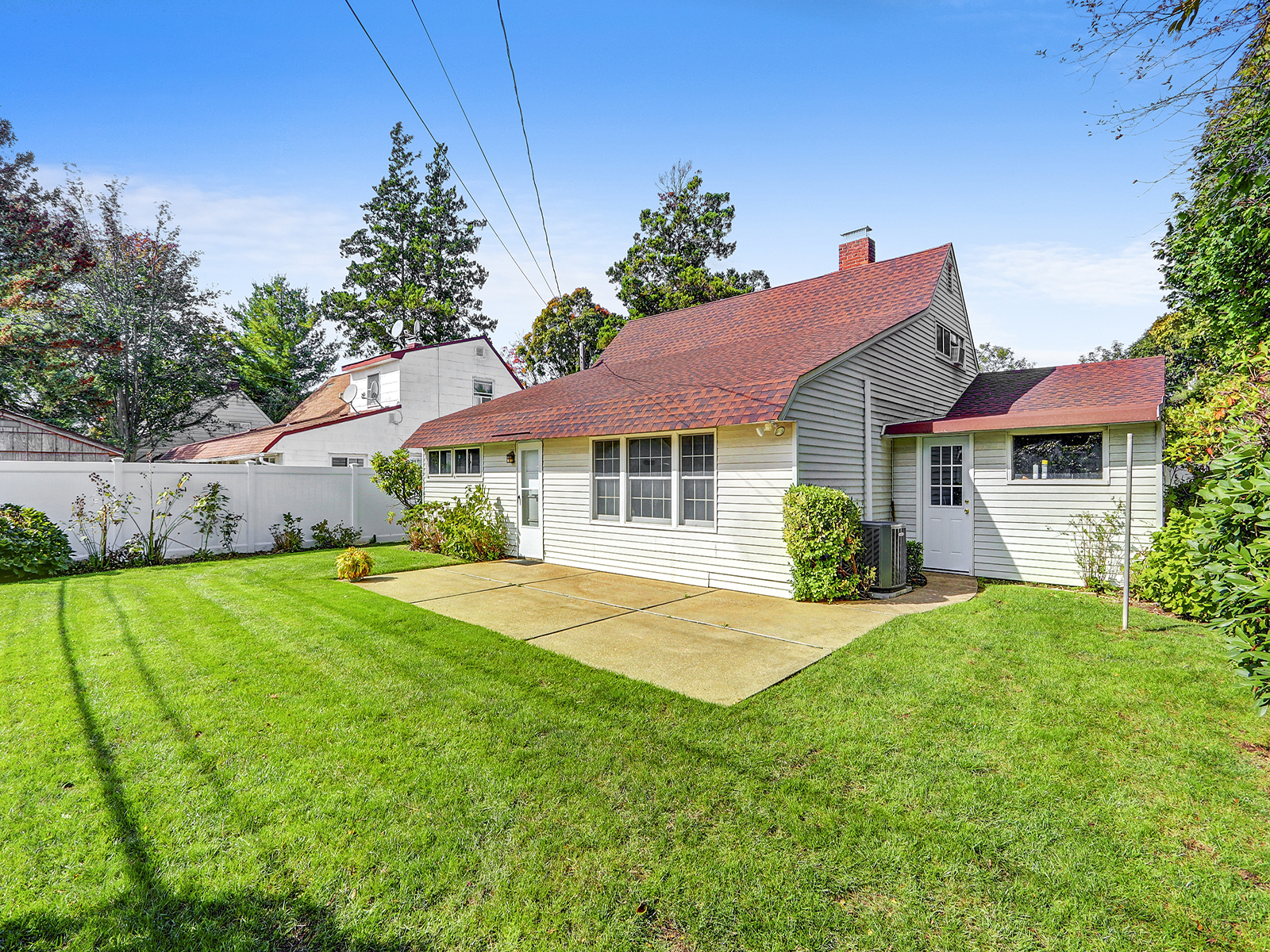 Hicksville Exclusive Listing
