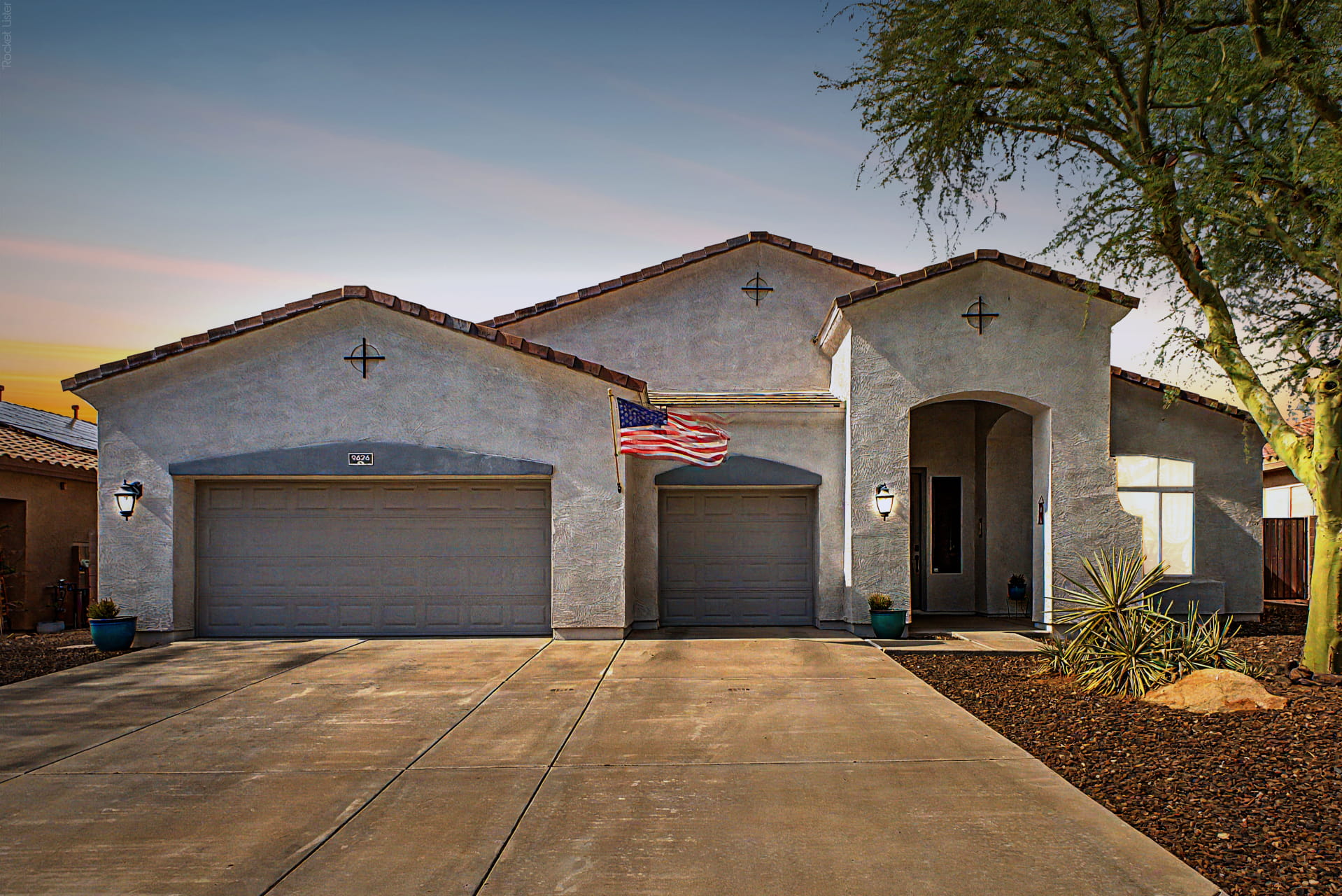 9626 W Bajada Road Peoria Pleasant Valley single-level home with split floor plan and mountain views