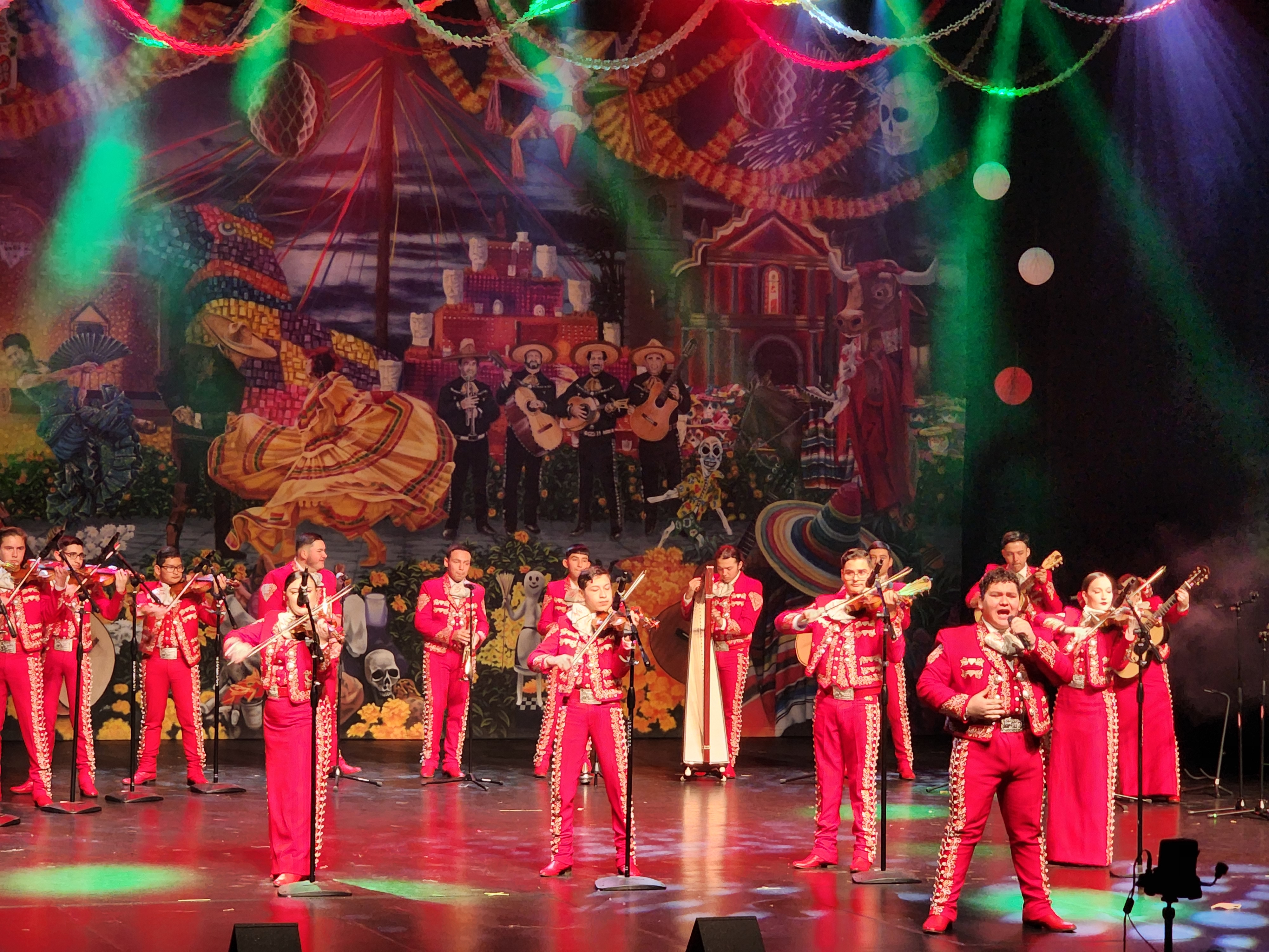 La Joya Texas Performing Arts - Mariachi Los Coyotes