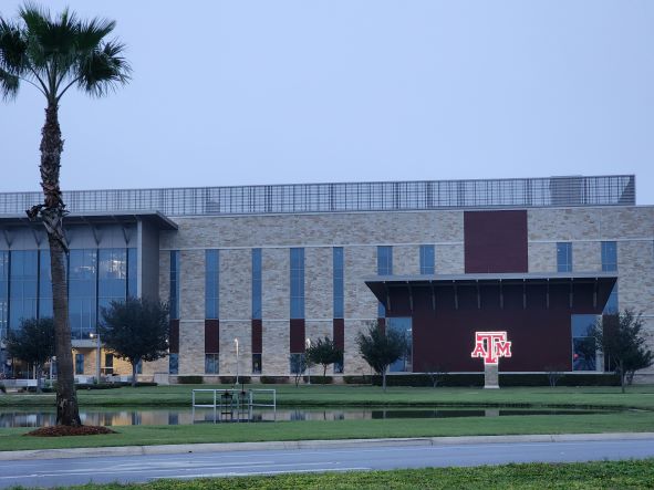Texas A&M Campus in Tres Lagos Community