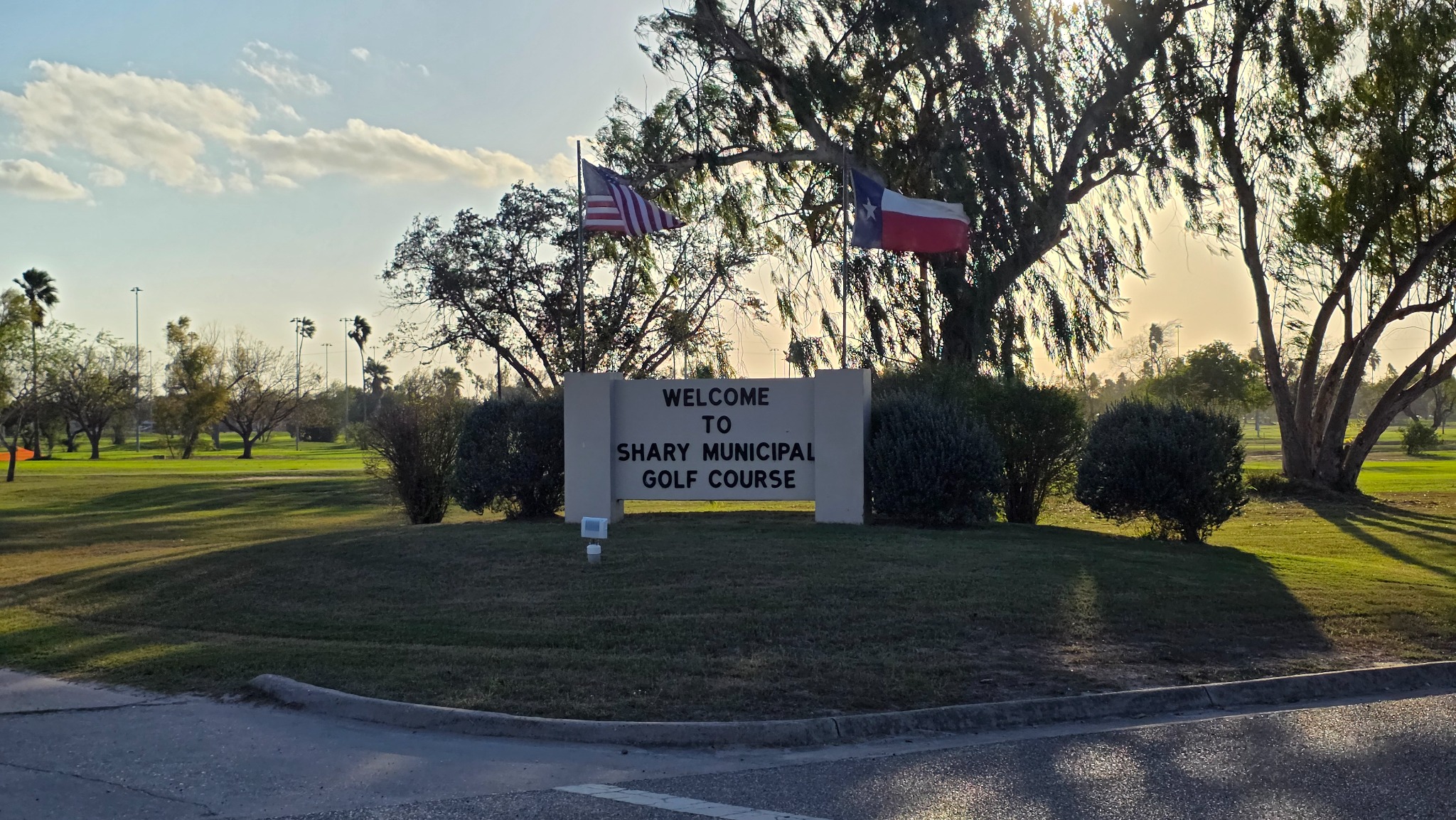 Entrance to Shary Municipal Golf Course in Mission TX