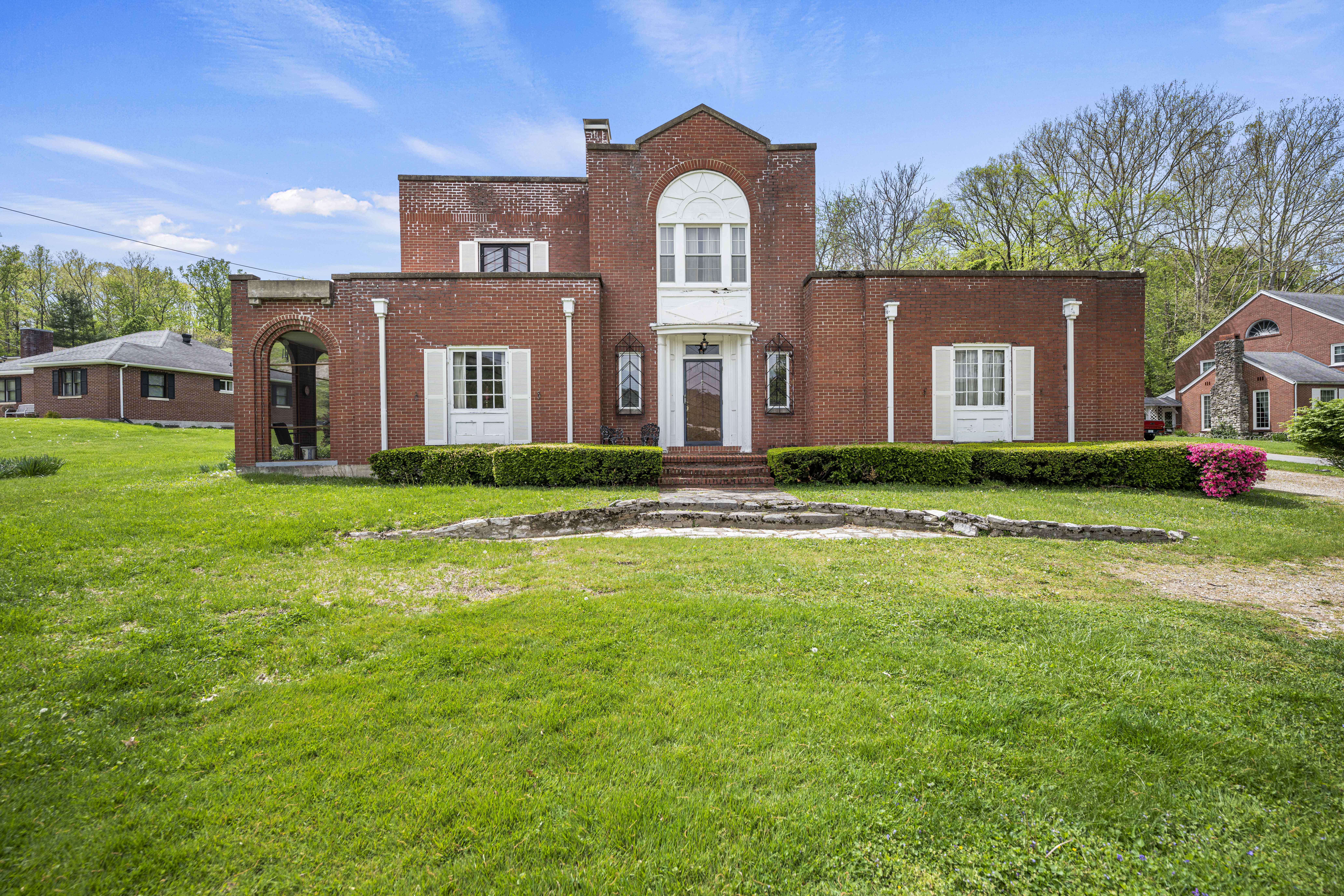 309 Main Street, Irvine, KY 40336 Estill County Real Estate Expert Home of the Future Amanda Marcum BHHS