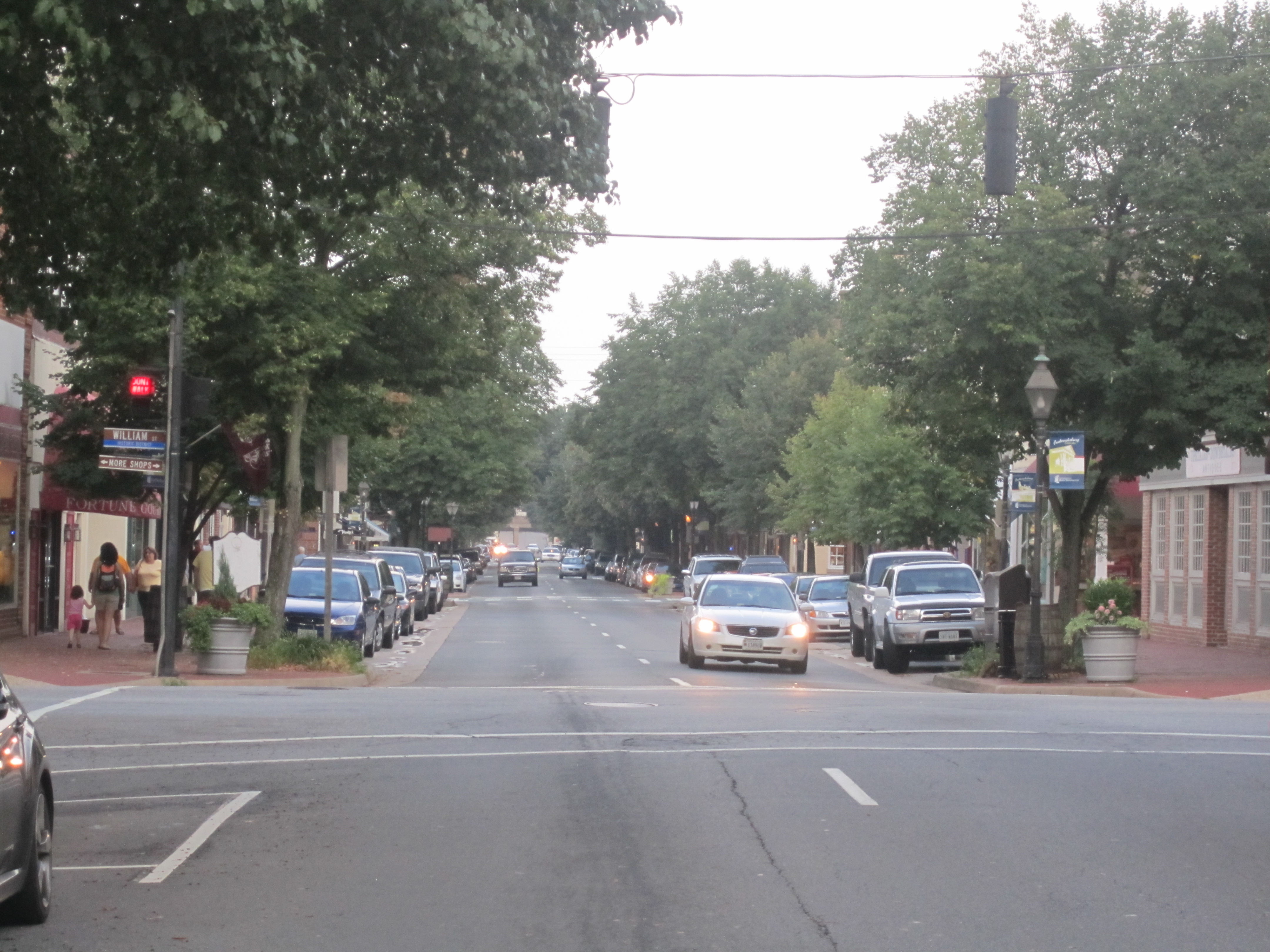 Street view of downtown Fredericksburg Virginia