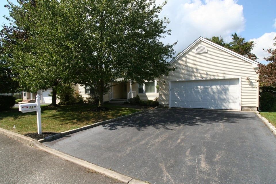 110 Foxwood Lane, Forked River, NJ 08731