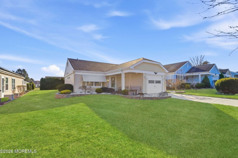 7 Woodstock Ln, Manchester, NJ 08759