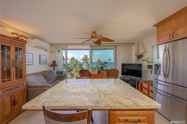 Island Surf kitchen | Maui oceanfront condos for sale