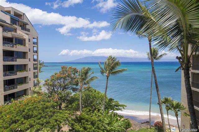 View of ocean from Maui condo lanai | Luxury homes Maui