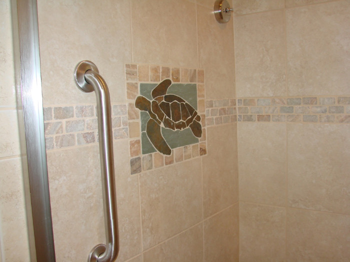 Turtle design in shower | Napili condos for sale