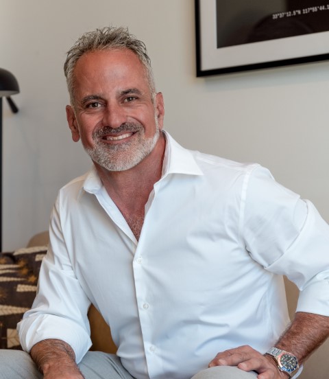 Robert Vafaie Headshot Owner/Broker