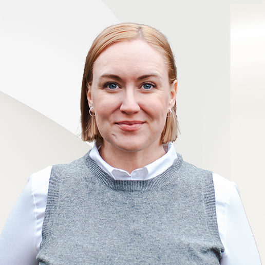 Kara Meloy real estate agent advisor headshot