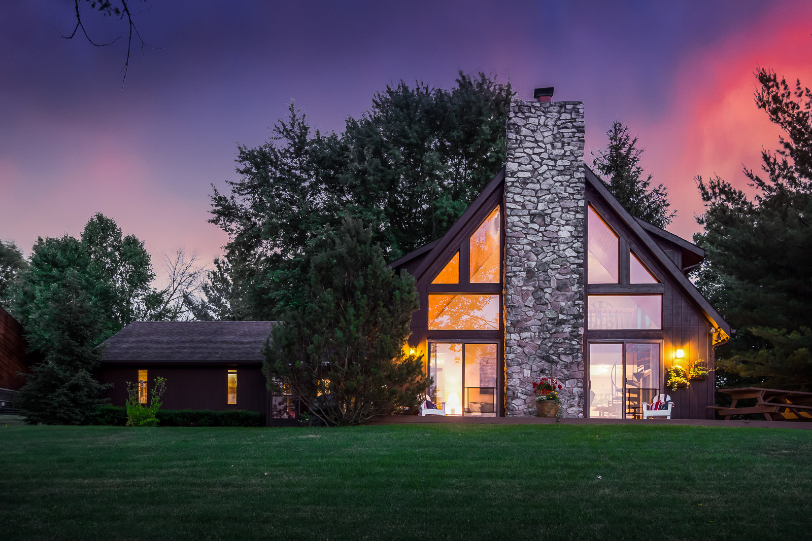 Lakehouse For Sale at 4490 Navajo Trail at Shawnee Lake In Jamestown