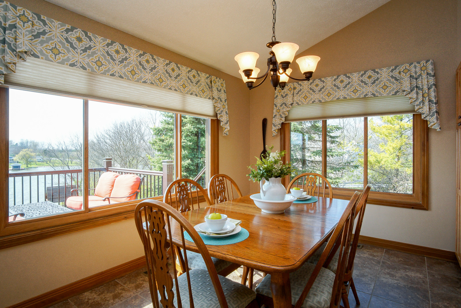 Beautiful Home For Sale At Shawnee Lake