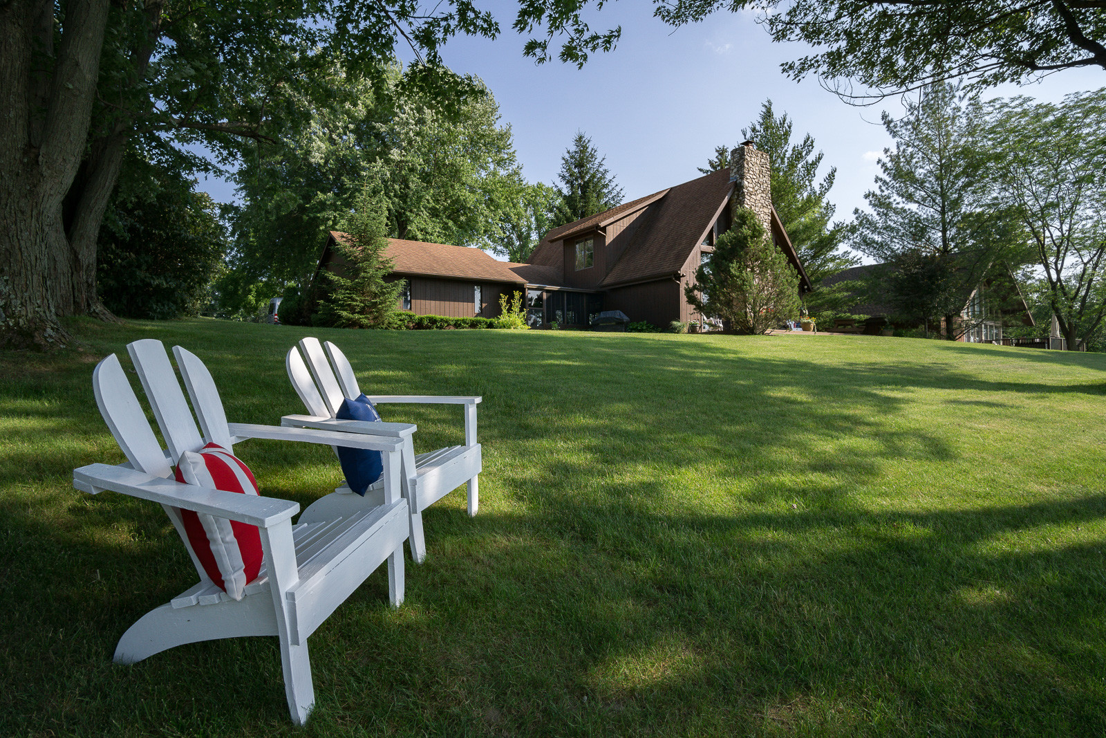 Lakehouse For Sale at 4490 Navajo Trail at Shawnee Lake In Jamestown