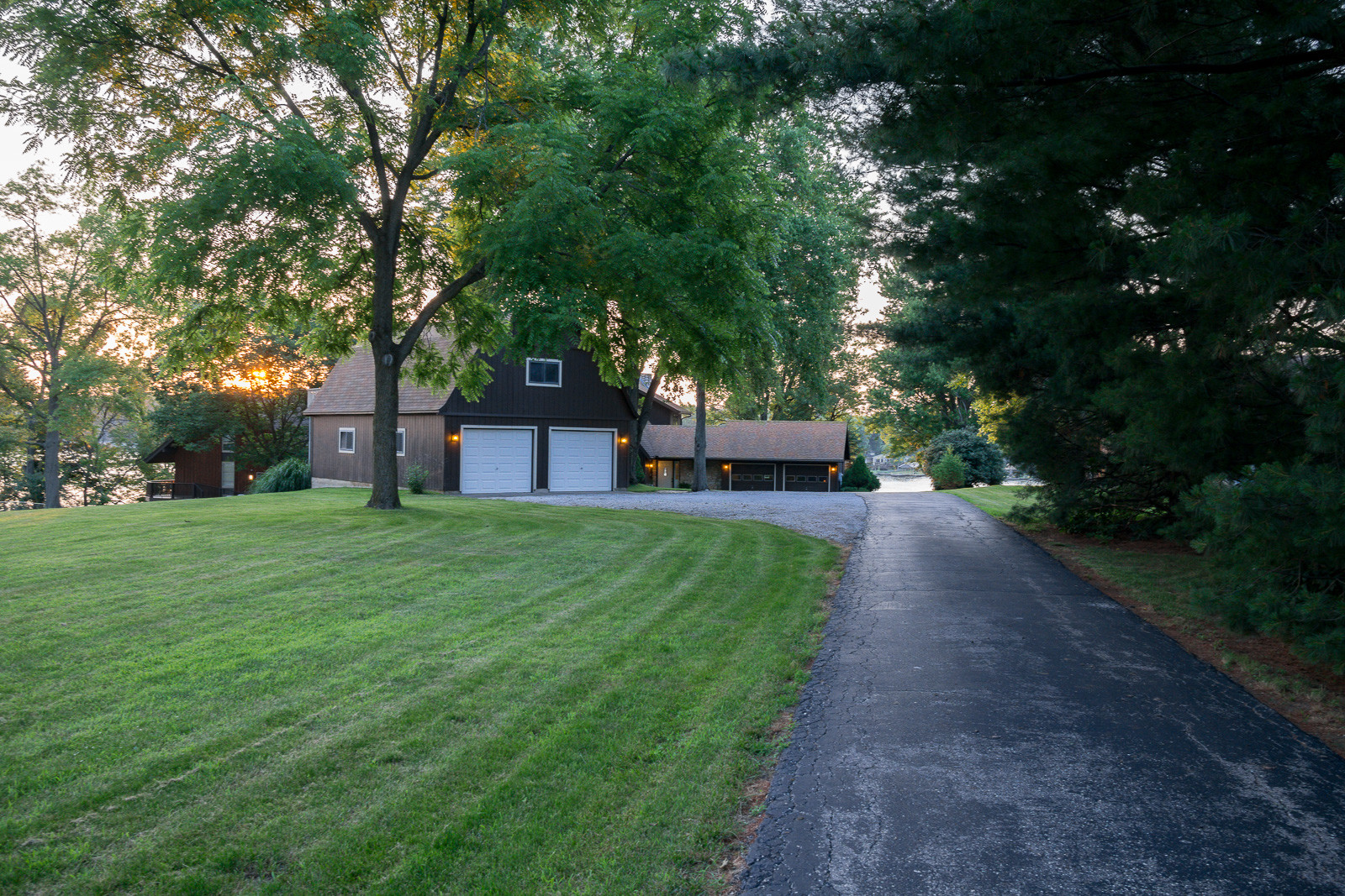 Lakehouse For Sale at 4490 Navajo Trail at Shawnee Lake In Jamestown