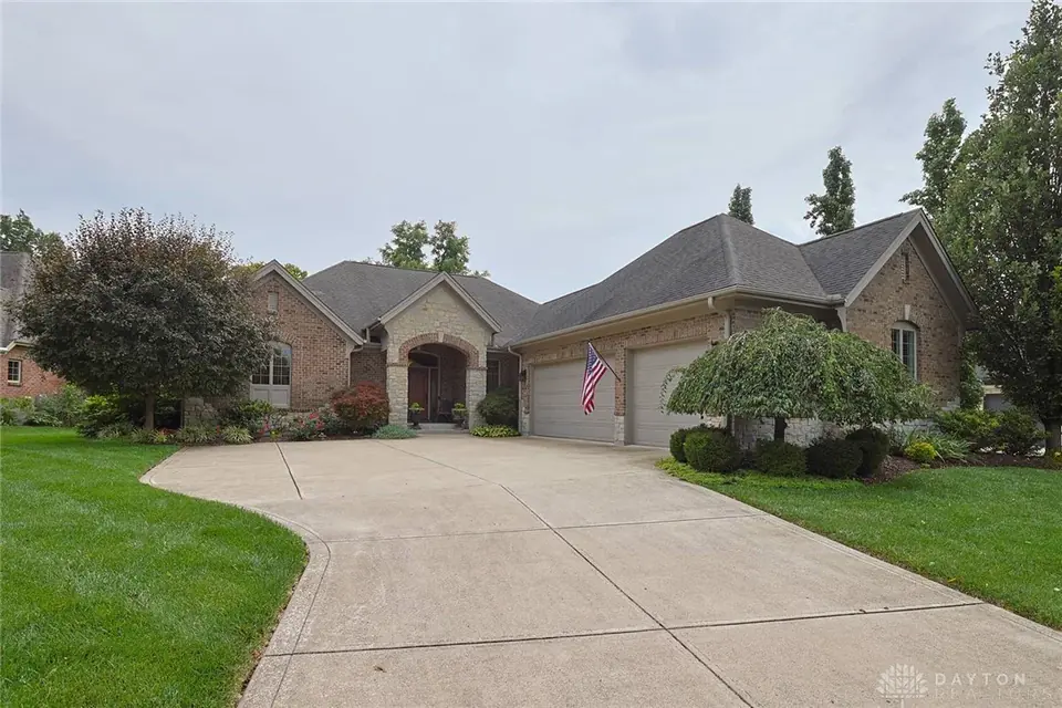 1436 Champions Way, Beavercreek Twp — closed 2026-09-25