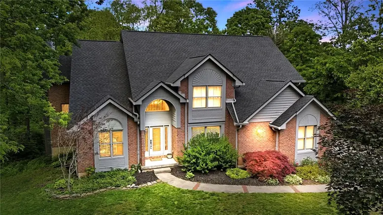 2570 River Bend Drive, Sugarcreek Twp — closed 2026-07-20
