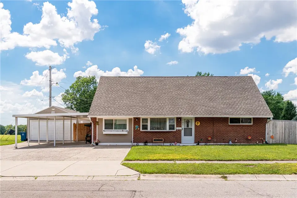 5795 Rosebury Drive, Huber Heights — closed 2026-07-30