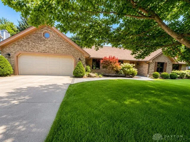 8782 Cottonwood Place, Springboro — closed 2026-08-01