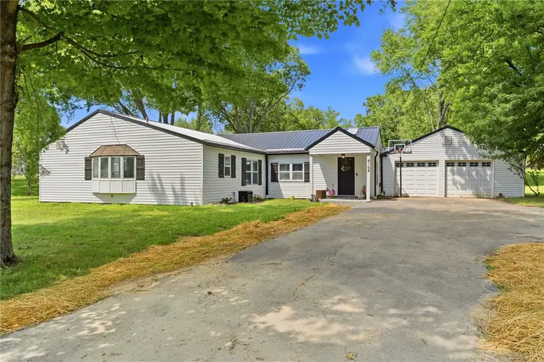 4164 E State Route 73, Waynesville — closed 2026-09-25