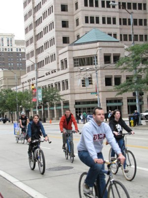 Dayton bicycling in downtown