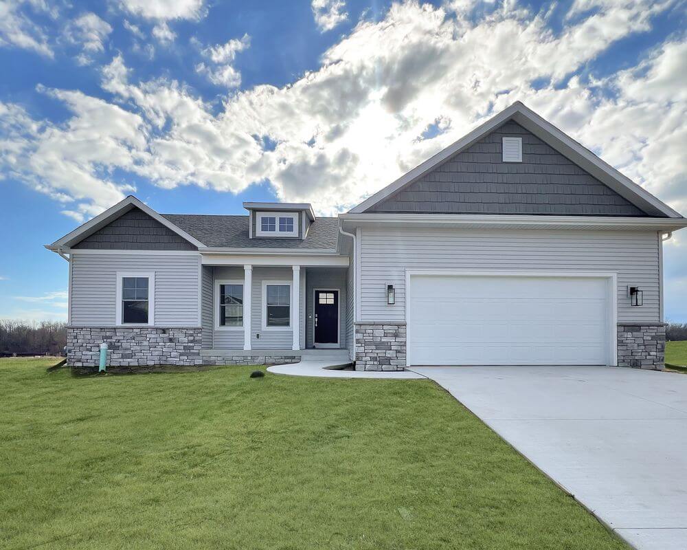 Lafayette Falls Real Estate