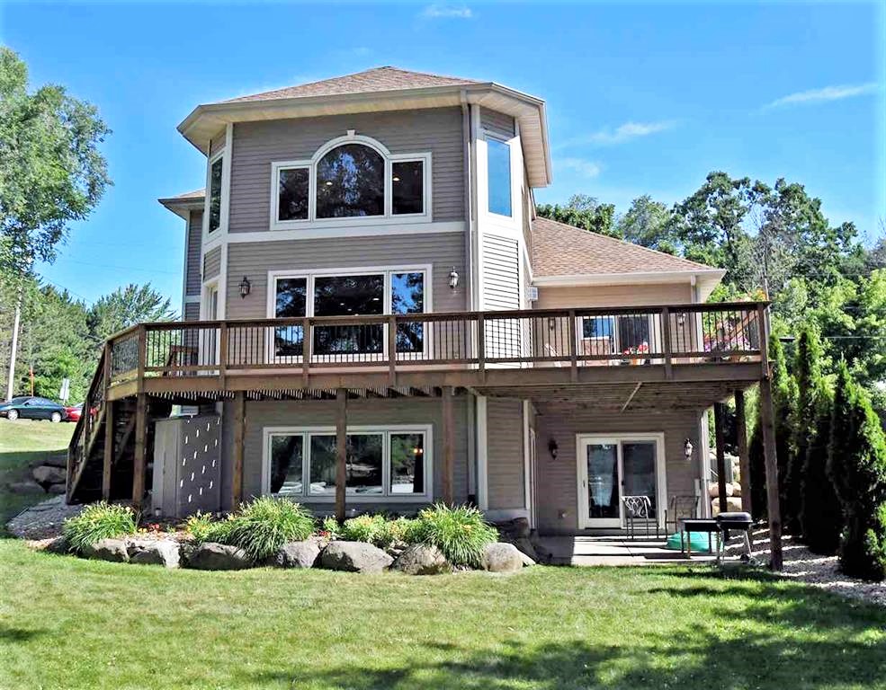 Lake WI Home for Sale