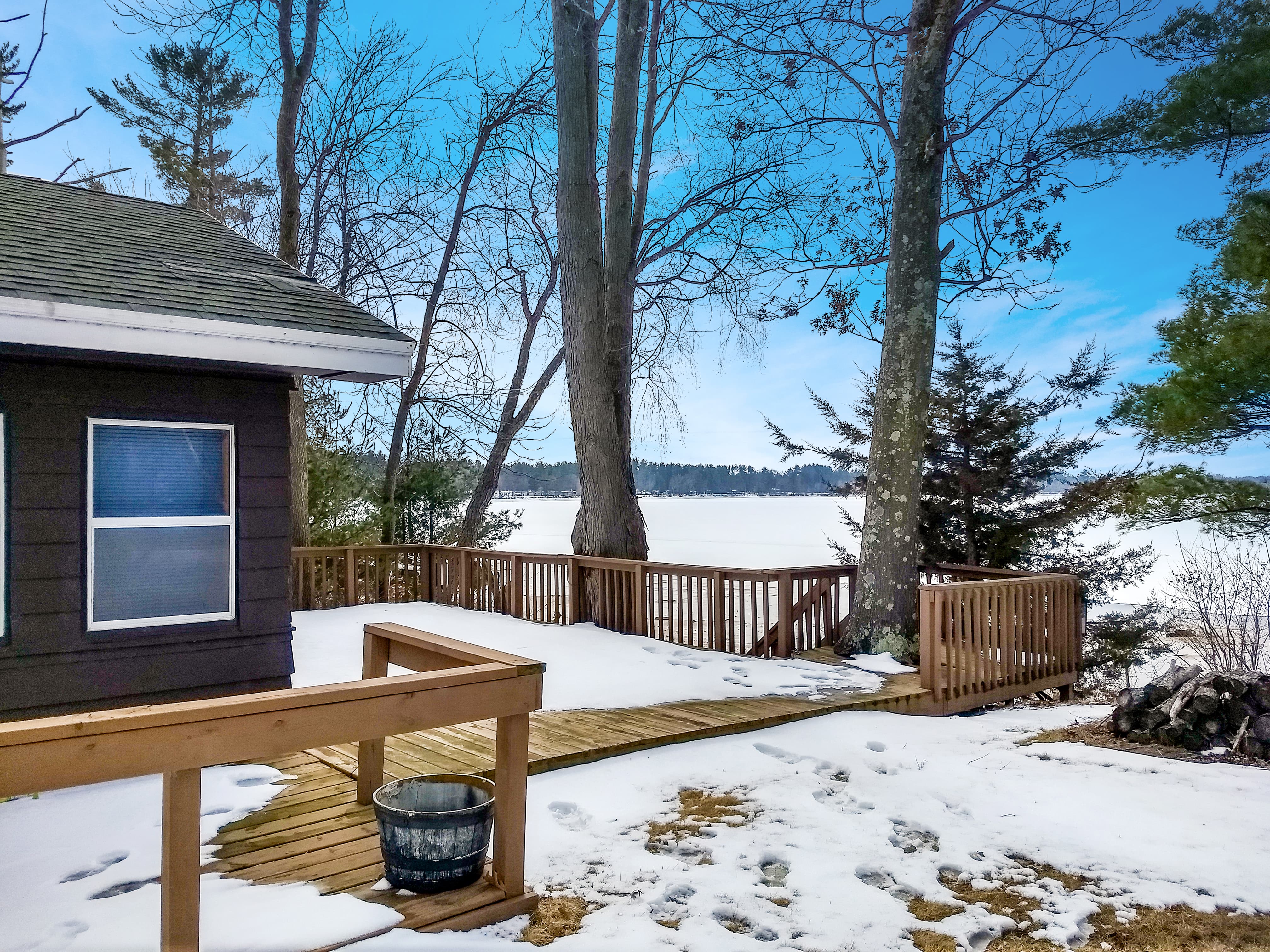 Cozy Cabin For Sale On Lake Petenwell With Sunset Views