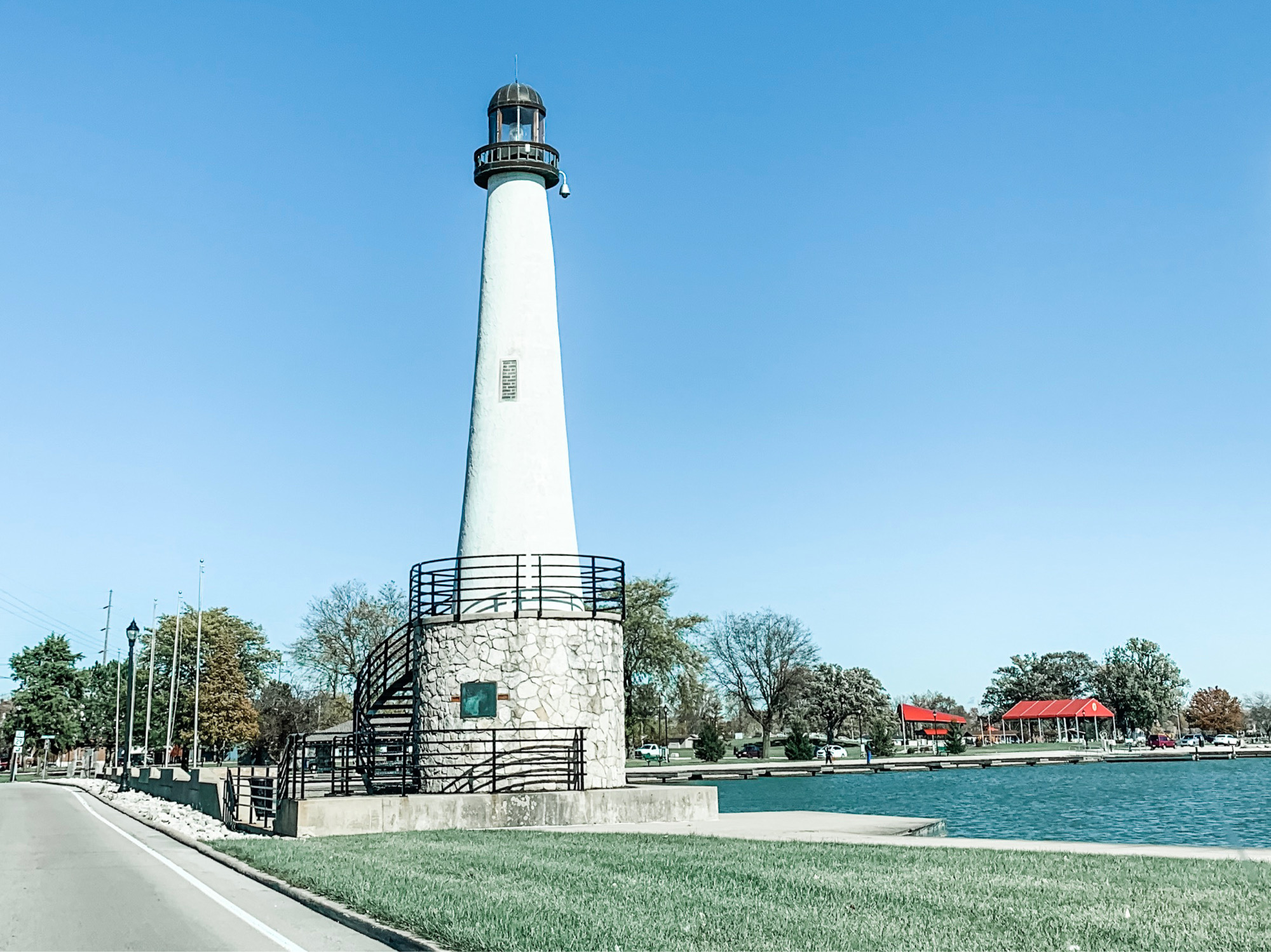 Celina lighthouse beside Grand Lake St. Marys on a clear sunny day