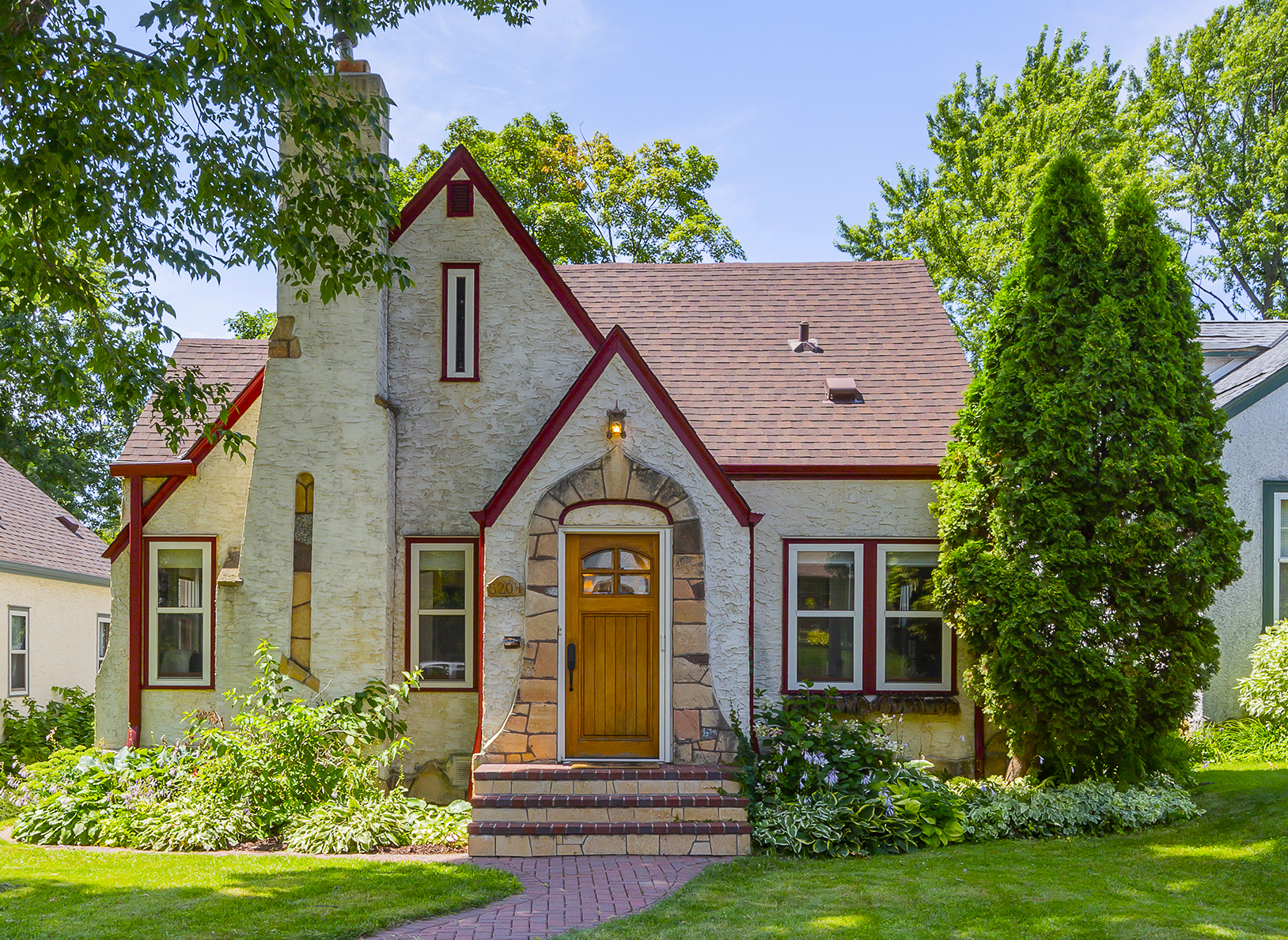 5204 13th Avenue South, Minneapolis, MN 55417