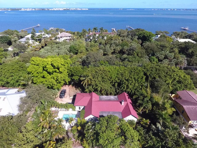 71 S Sewalls Point Rd