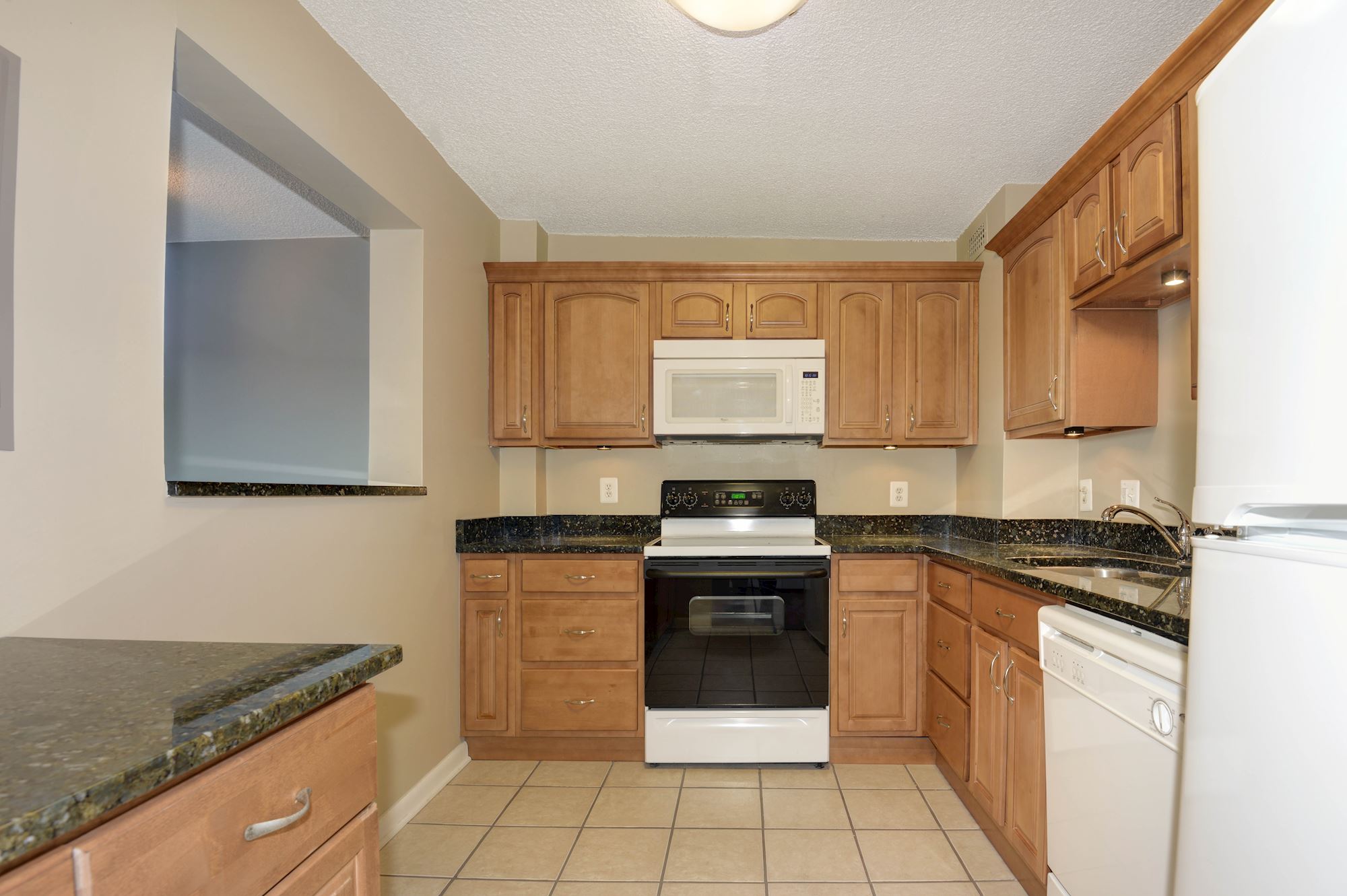 200 N Pickett Street Unit 613 Hallmark Condos For Sale in Alexandria VA