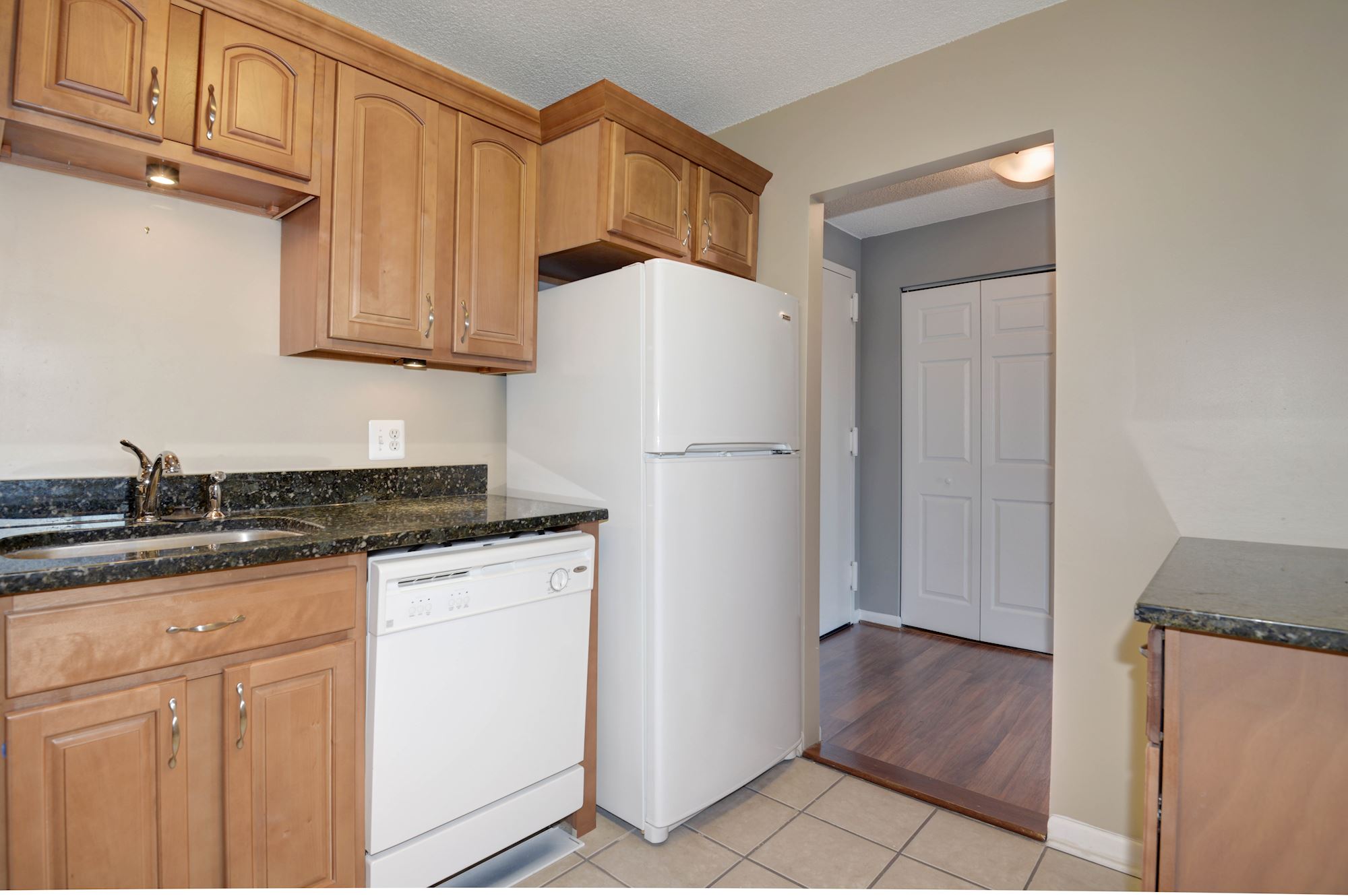 200 N Pickett Street Unit 613 Hallmark Condos For Sale in Alexandria VA