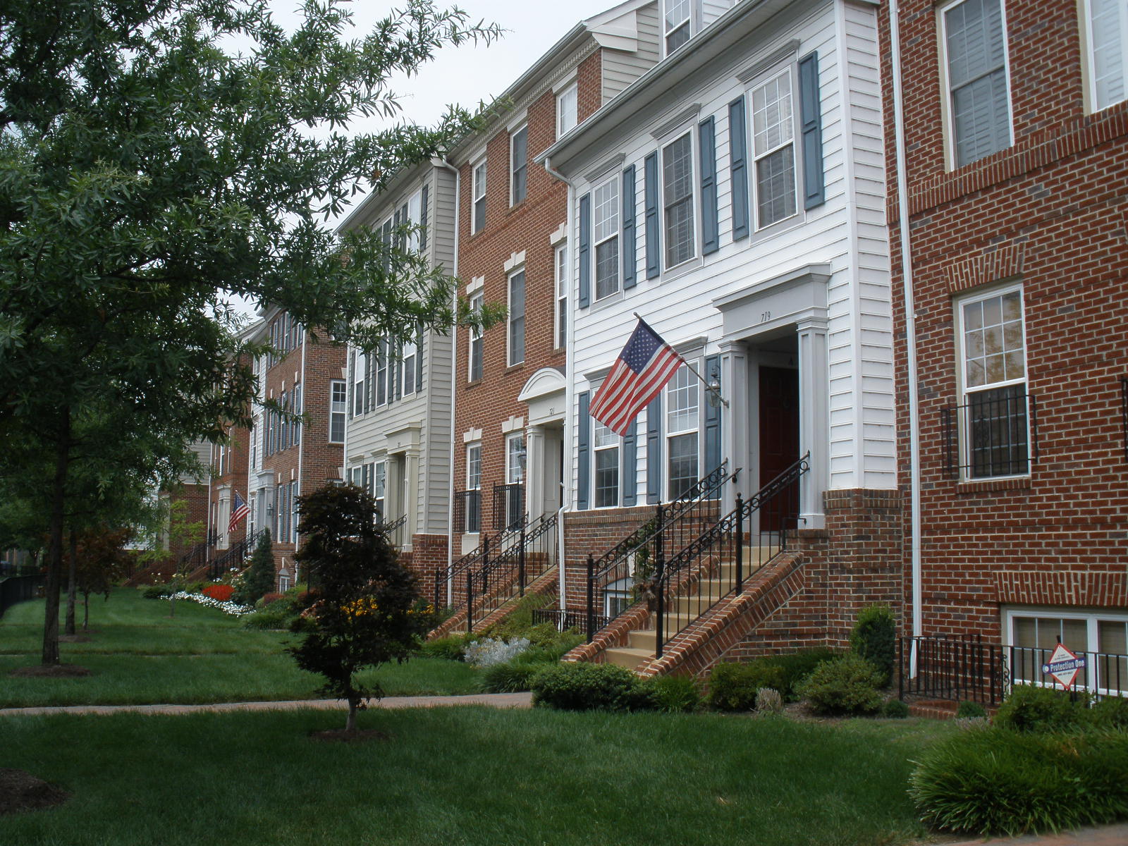 Alexandria VA Condos 1000+ Sq Ft For Sale