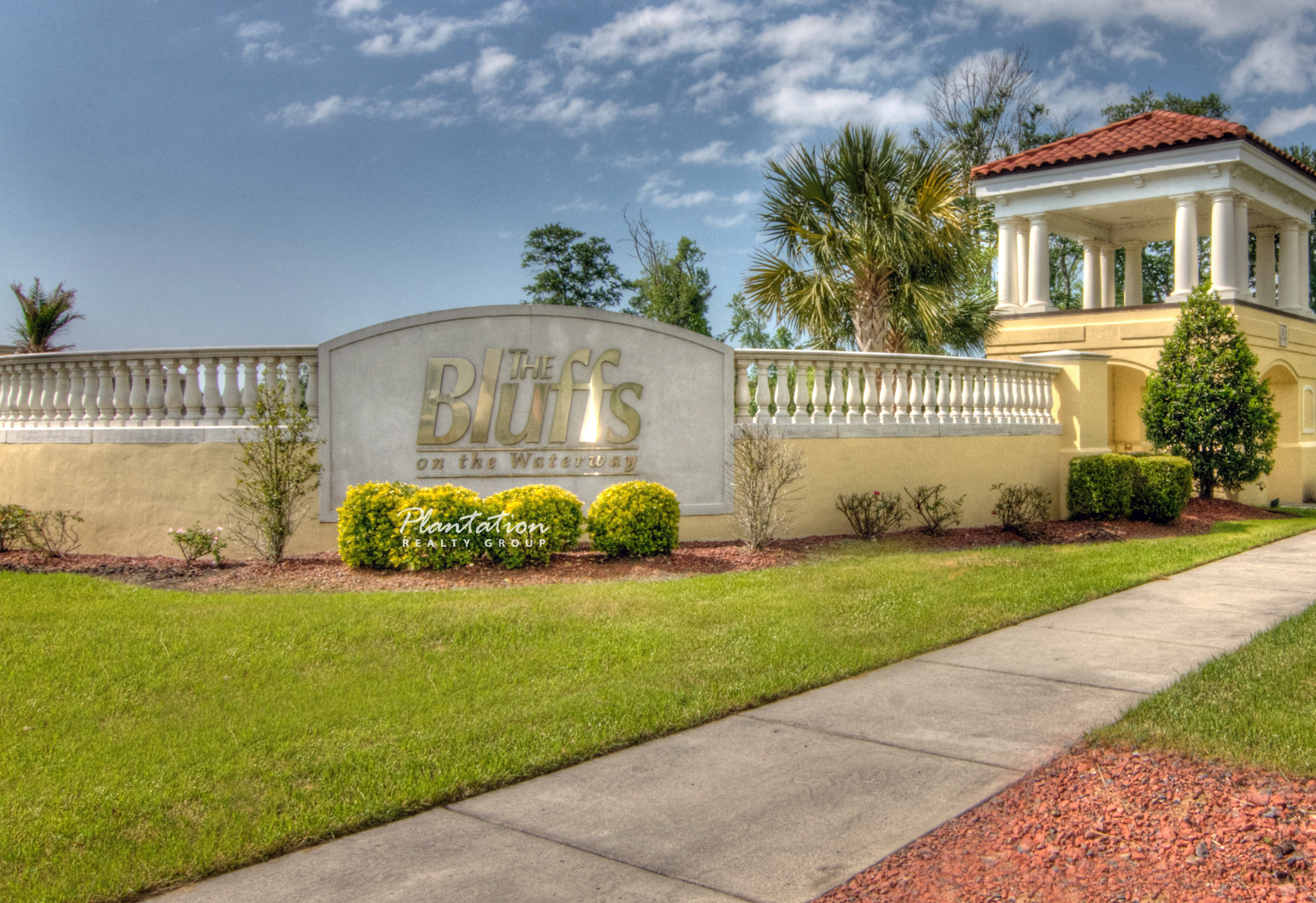 The Bluffs On The Waterway