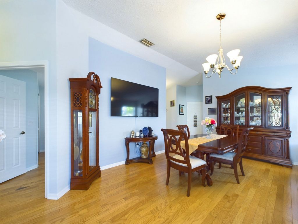 Cute house - call Terry with RE/MAX at 321-506-7852