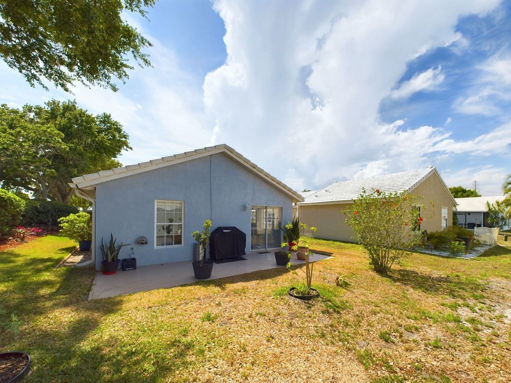 Cute house - call Terry with RE/MAX at 321-506-7852