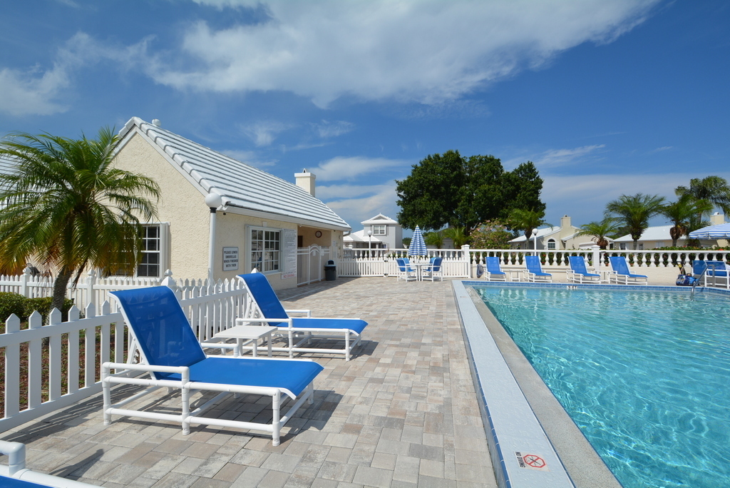 Cute house - call Terry with RE/MAX at 321-506-7852