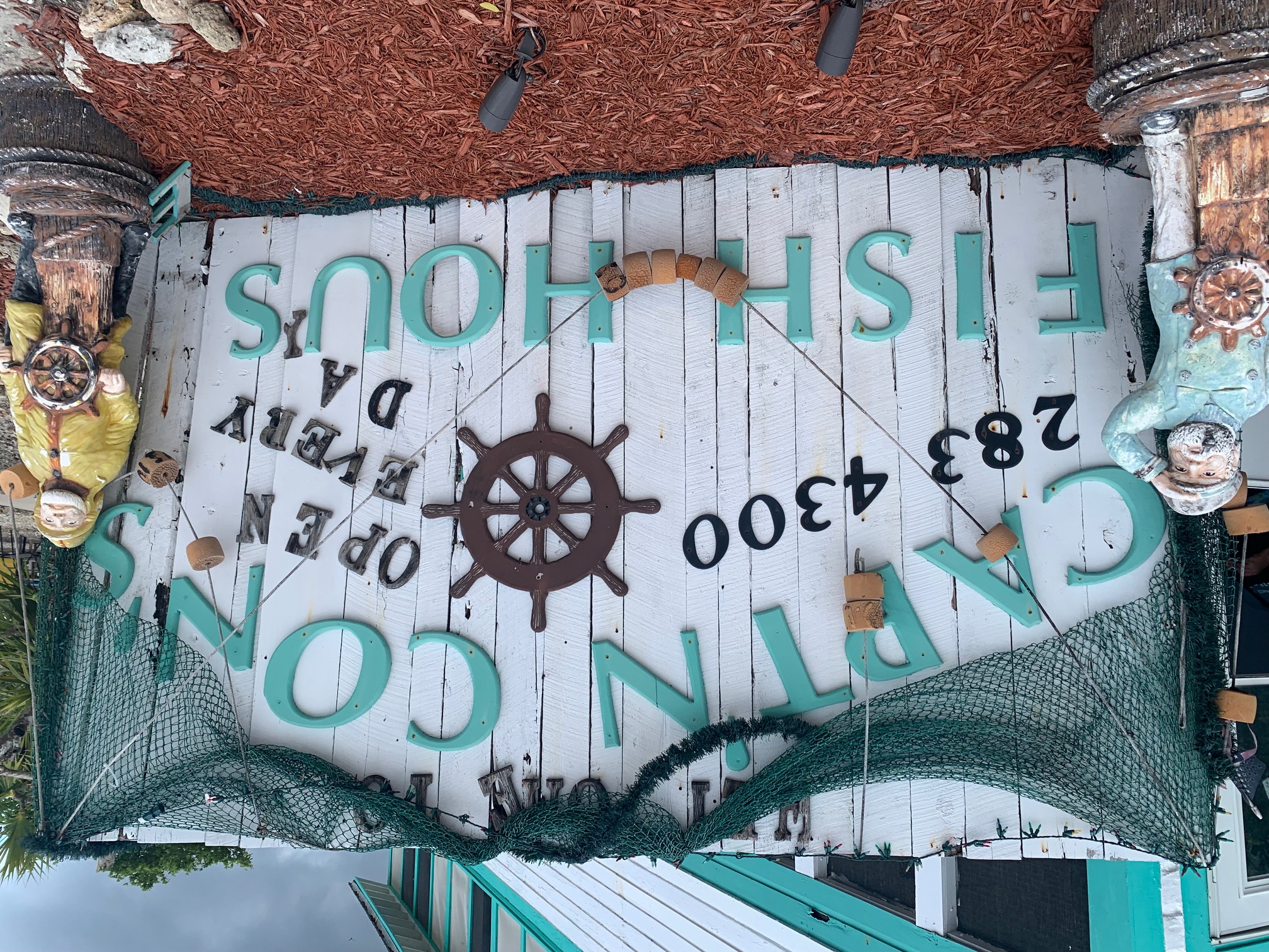 Capt'n Con's Fish House